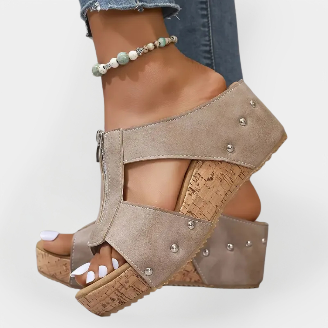 Comfortable Heeled Sandals with Zipper